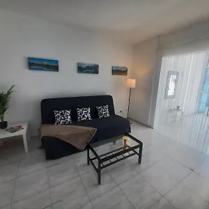 https://relax-playa-blanca.in-canary-islands.com